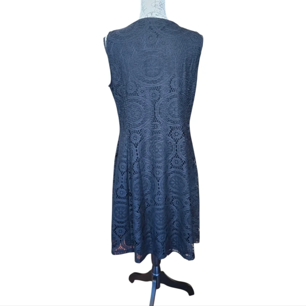 Joan Rivers Black Lace Sleeveless A-line Dress 12 - Picture 3 of 8
